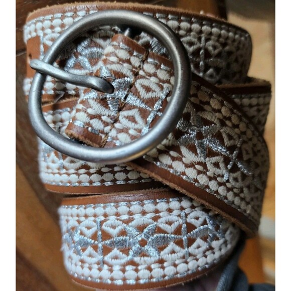 Lucky Brand Women’s Leather Belt XS Embroidered Boho Western Cowgirl - Picture 3 of 11